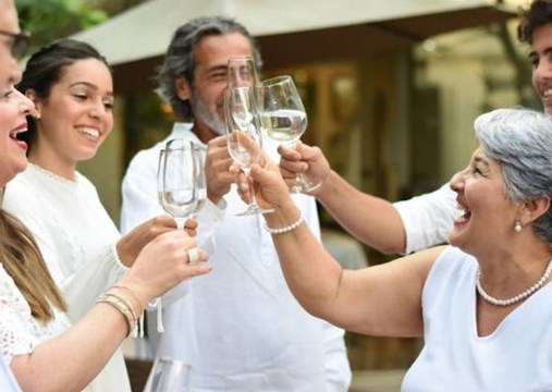 Por qué hay que vestirse de blanco en año nuevo? - Lifestyle Por qué hay que vestirse de blanco en año nuevo? - Lifestyle