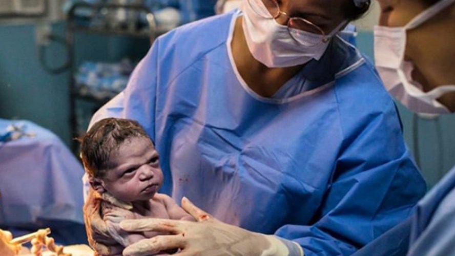 Nacio Y Se Convirtio En Meme La Foto Del Bebe Enojado Que Es Furor Tendencias Telefe Com Nacio Y Se Convirtio En Meme La Foto Del Bebe Enojado Que Es Furor Tendencias Telefe Com