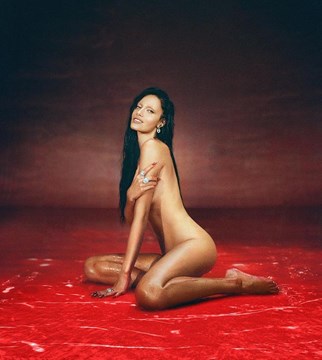 Oriana Sabatini se desnudó por completo para promocionar su nueva canción -  Entretenimientos - mitelefe.com
