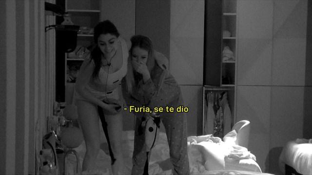 GH: Juliana se encargó de un pijama party bien caliente 1 294 1
