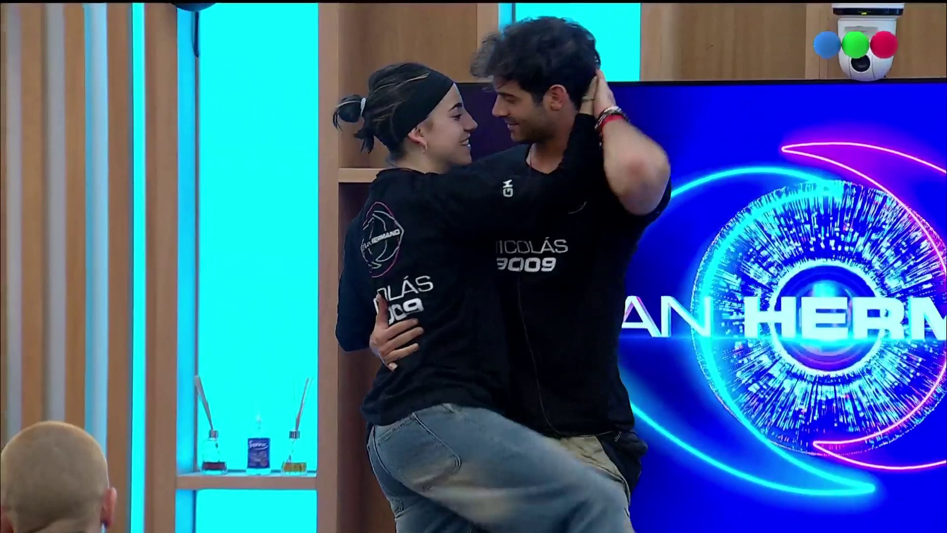 El baile hot de Lucía y Nicolás que encendió a la casa de Gran Hermano -  Gran Hermano - mitelefe.com